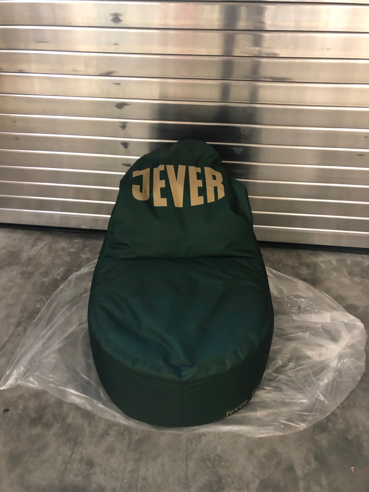 1x Jever Bier Sitzsack Grün – Ansicht 2