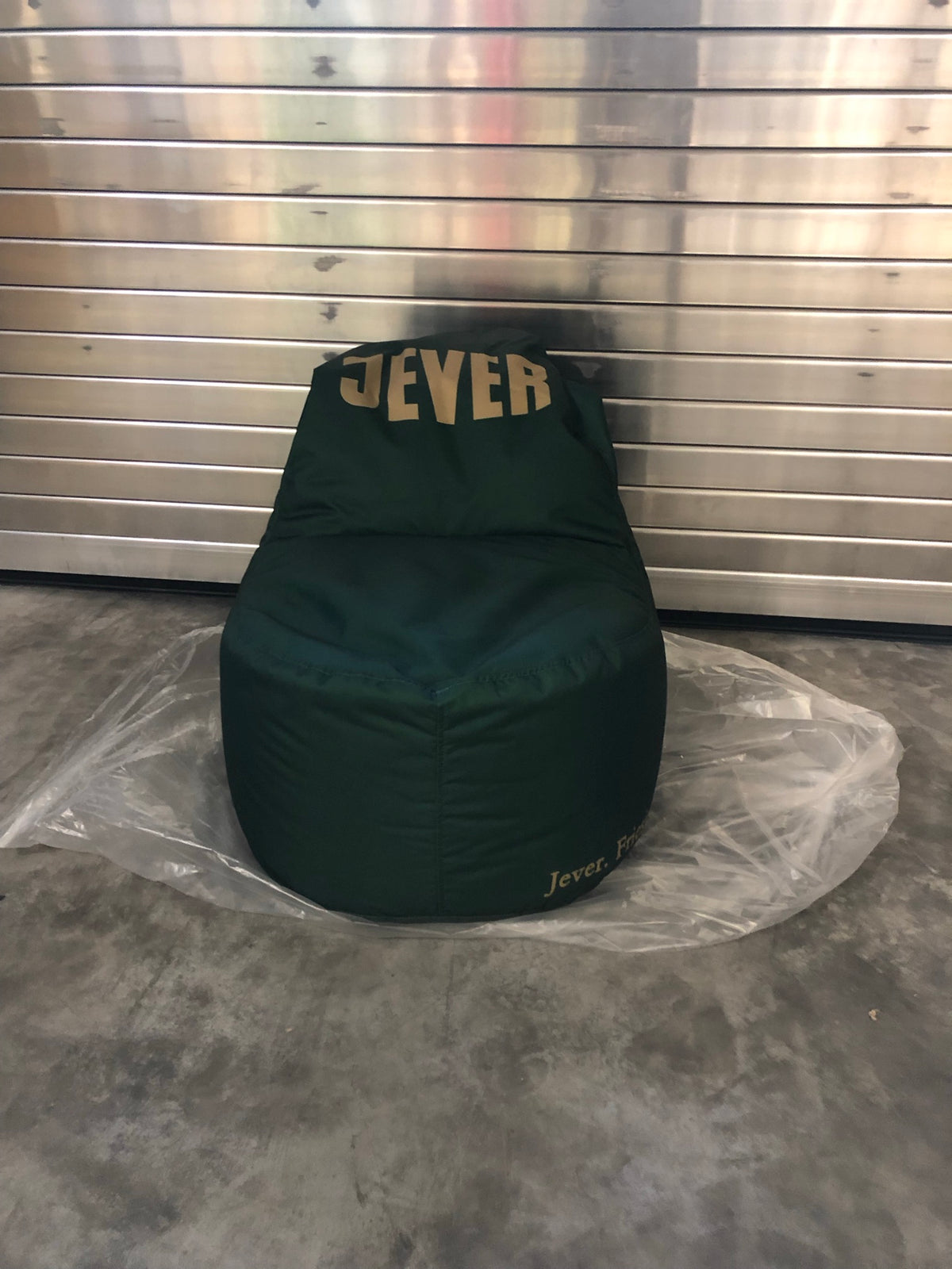 1x Jever Bier Sitzsack Grün – Ansicht 3