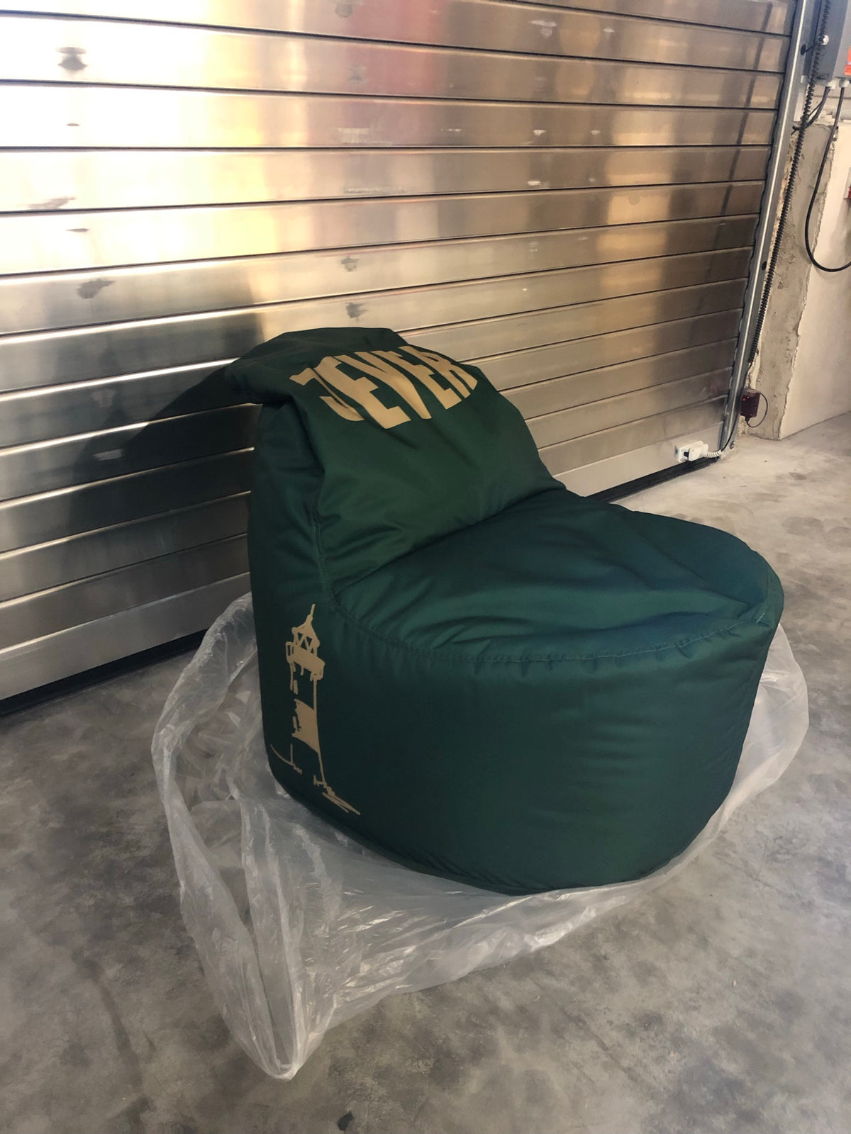 1x Jever Bier Sitzsack Grün – Ansicht 4