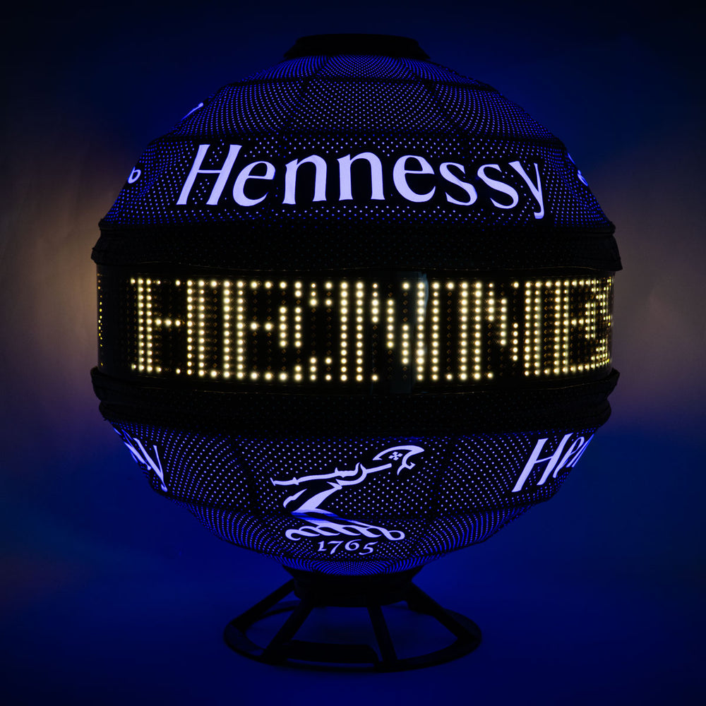 Hennessy Cognac LED Globe Leuchtreklame Leuchtwerbung Barleuchte