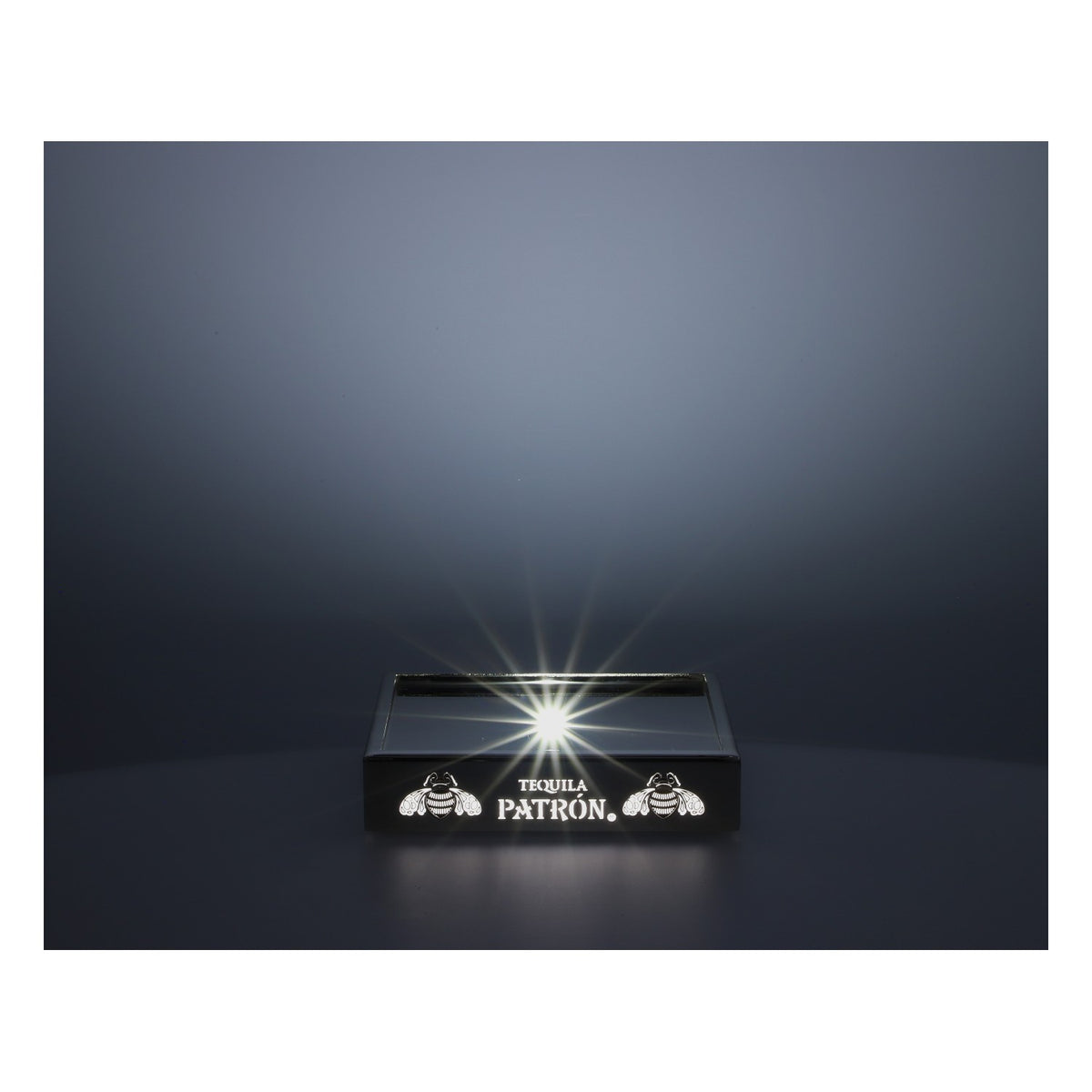 Patron Tequila LED Glorifier Single Leuchtreklame Akku 0,7l silber – Ansicht 4