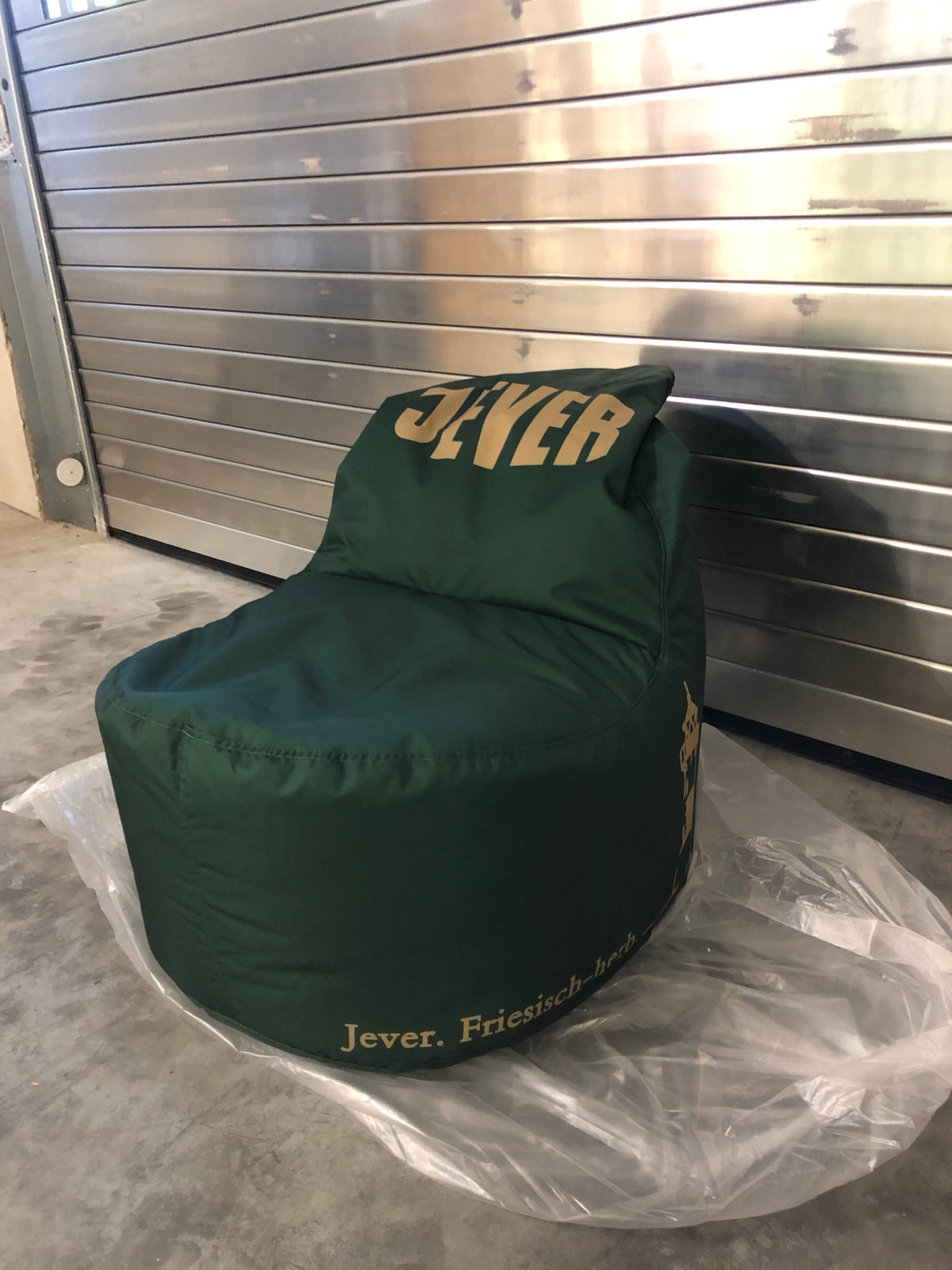 1x Jever Bier Sitzsack Grün