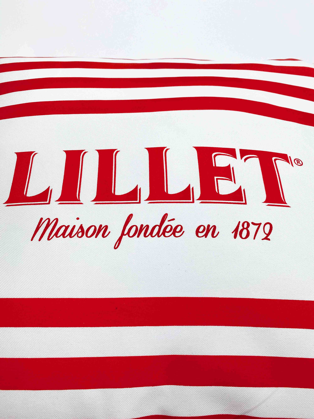 1x Lillet Likör Kissen Klein ca. 30x30x10cm Rot/Weiß – Ansicht 3