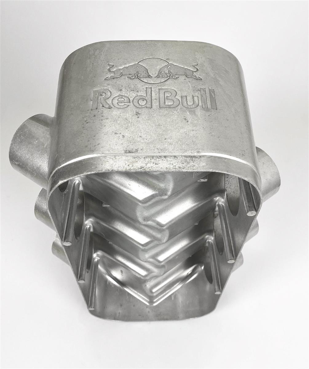Red Bull Energy Flaschenkühler Eiswürfelbehälter Motorblock Metall – Ansicht 7