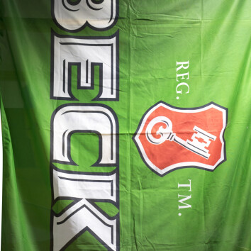 1x Becks Bier Fahne Gr&uuml;n Logo Horizontal