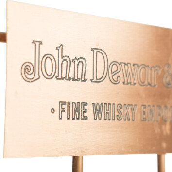 John Dewar&Sons Whiskey Glorifier Leuchtreklame LED Display Aufsteller Flaschen